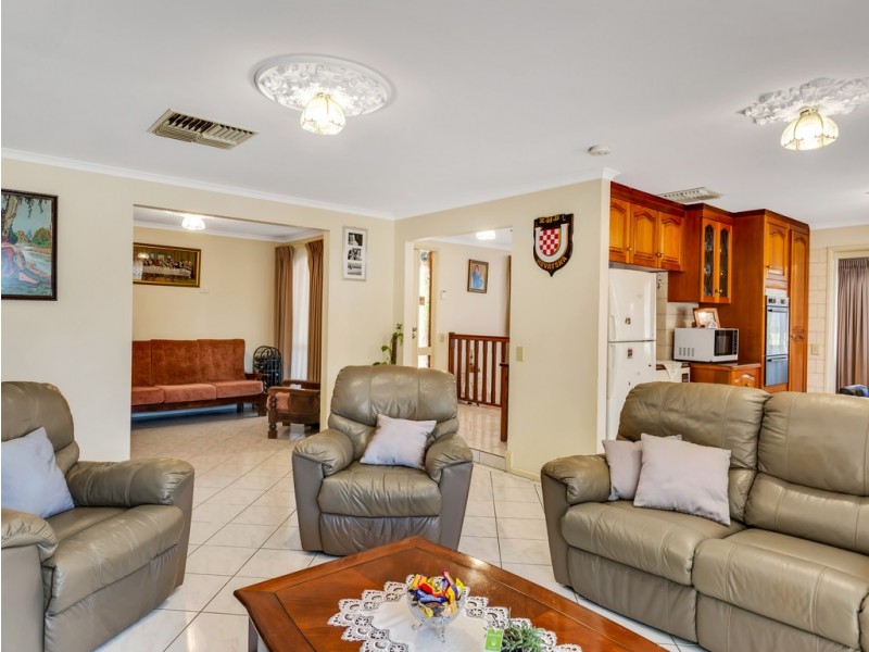 12 Williams Avenue, Hackham West SA 5163