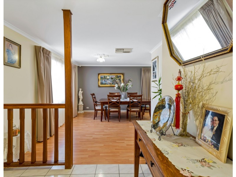 12 Williams Avenue, Hackham West SA 5163