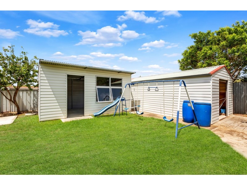 12 Williams Avenue, Hackham West SA 5163