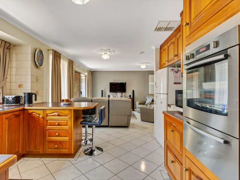 12 Williams Avenue, Hackham West SA 5163