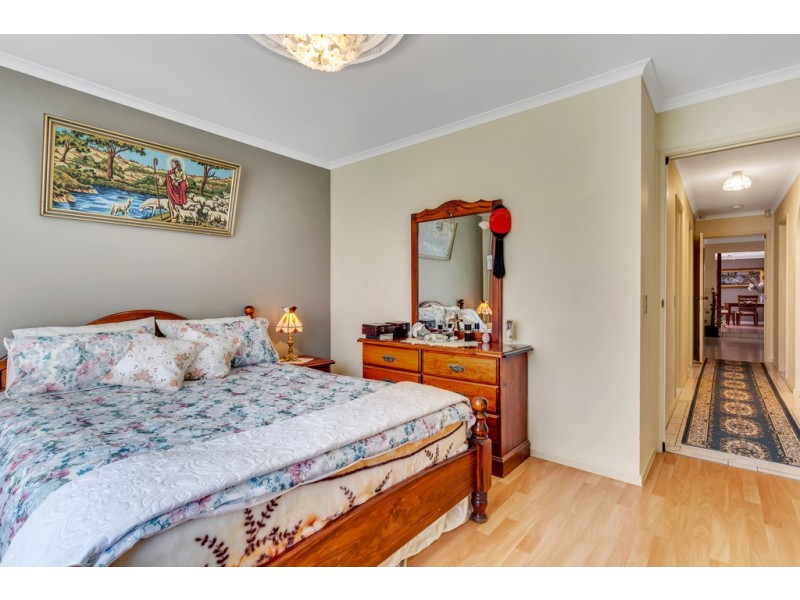 12 Williams Avenue, Hackham West SA 5163