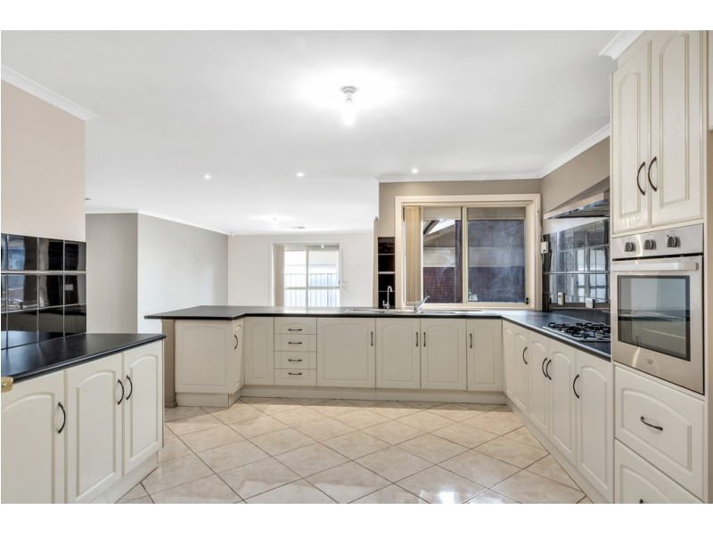 18 harbour Street, Sheidow Park SA 5158