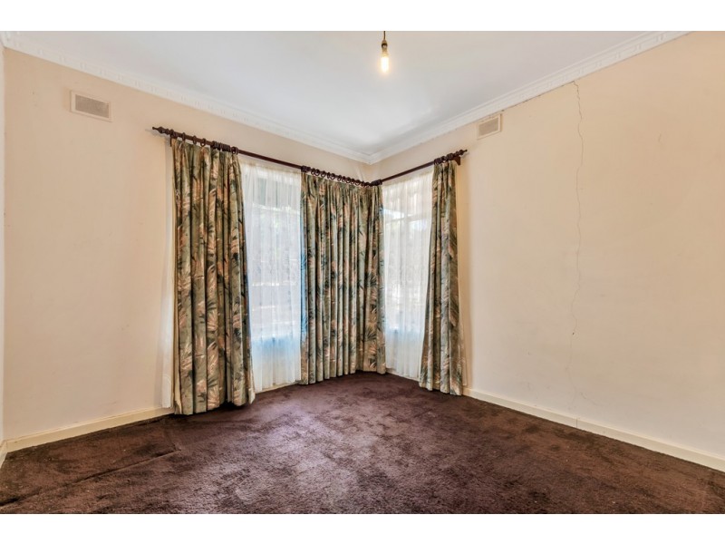 8 Jarrad Road, Happy Valley SA 5159