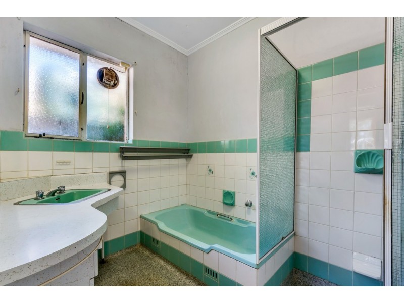 8 Jarrad Road, Happy Valley SA 5159