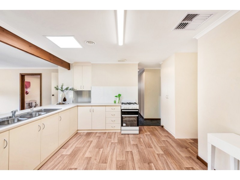 29 Third Avenue, Moana SA 5169