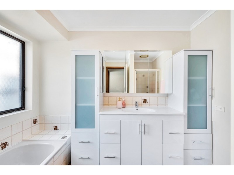 29 Third Avenue, Moana SA 5169