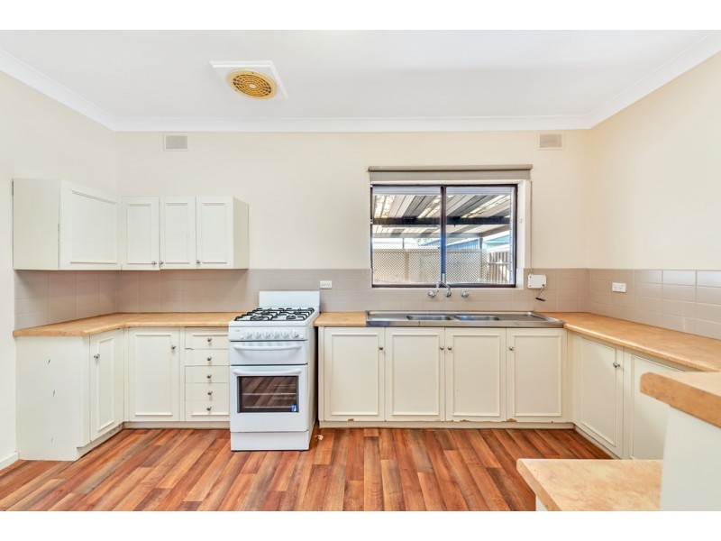 20 Freeman Avenue, Morphett Vale SA 5162