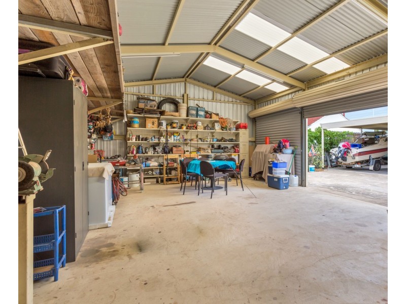 42 Greenbank Grove, Hackham West SA 5163