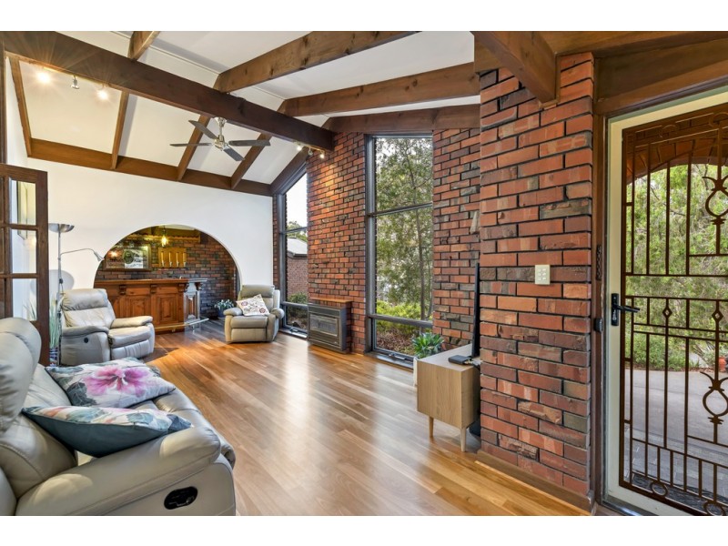 14 Jerilderie Drive, Happy Valley SA 5159