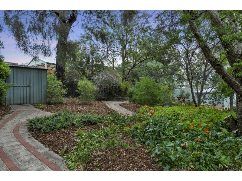 14 Jerilderie Drive, Happy Valley SA 5159