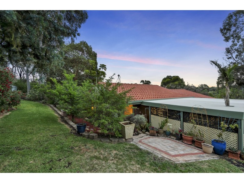 14 Jerilderie Drive, Happy Valley SA 5159