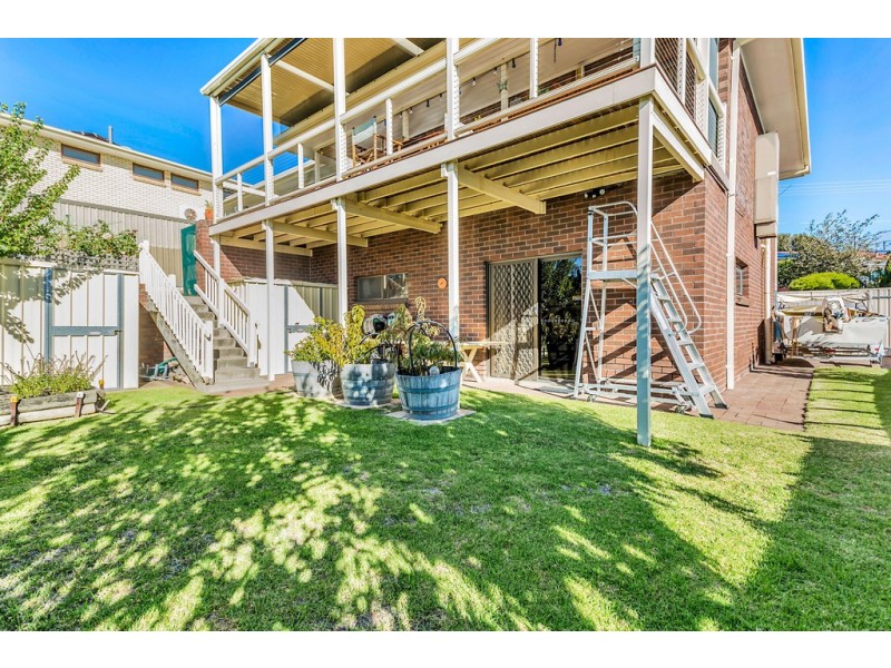 2 Moore Street, Seacombe Heights SA 5047
