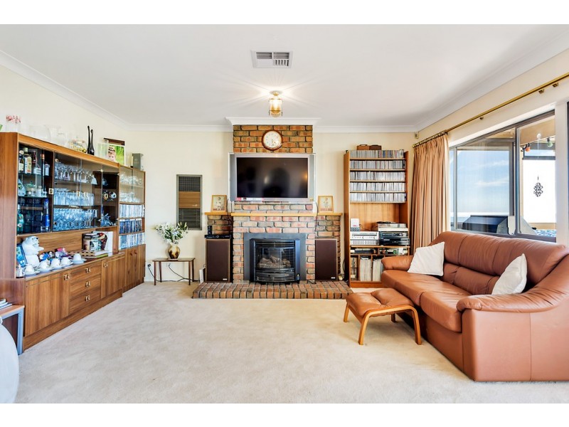 2 Moore Street, Seacombe Heights SA 5047