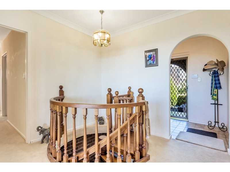 2 Moore Street, Seacombe Heights SA 5047