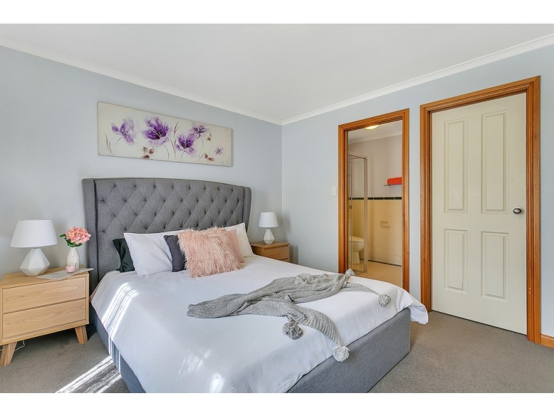 1 Nina Court, Aberfoyle Park SA 5159