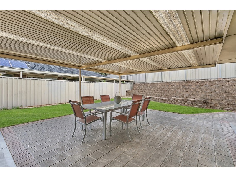 1 Nina Court, Aberfoyle Park SA 5159