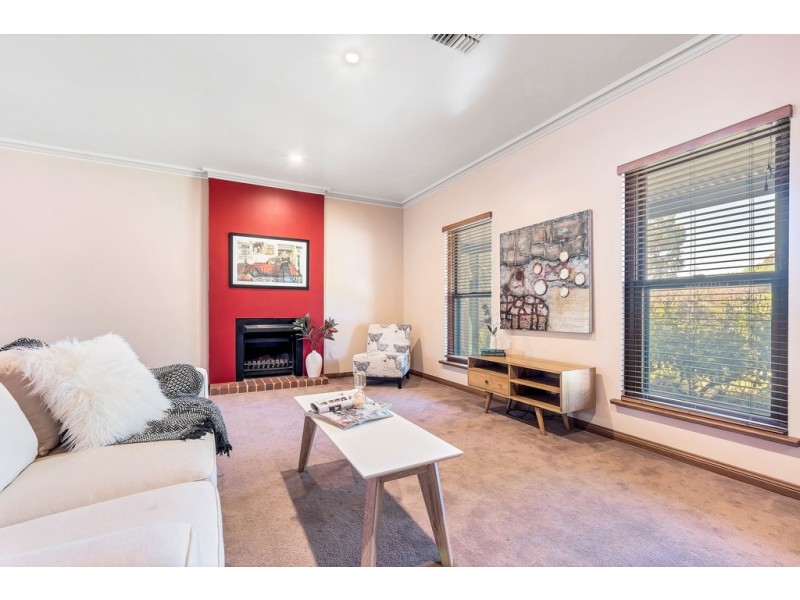 14 Bennett Close, Aberfoyle Park SA 5159