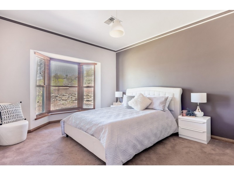 14 Bennett Close, Aberfoyle Park SA 5159