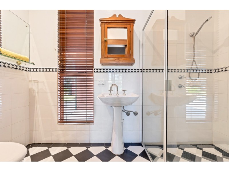 14 Bennett Close, Aberfoyle Park SA 5159