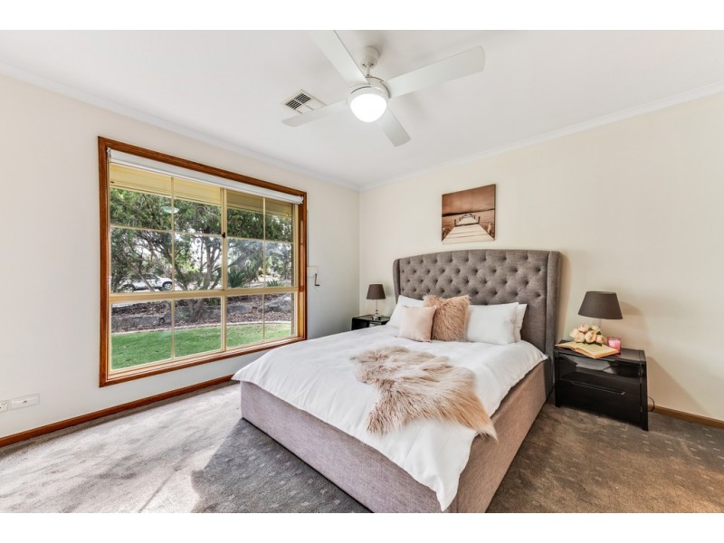 73 Sir James Hardy Way, Woodcroft SA 5162