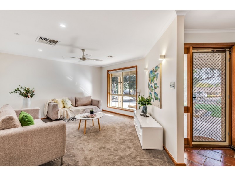 73 Sir James Hardy Way, Woodcroft SA 5162