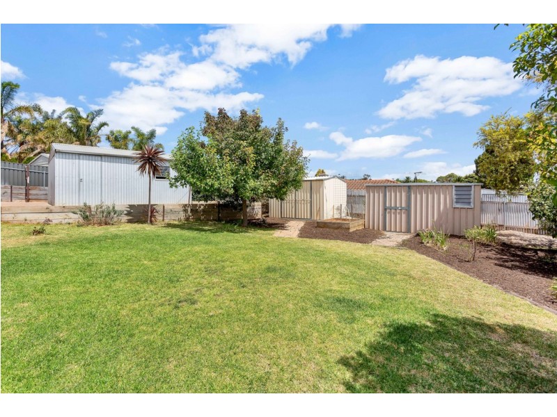 9 Bonnie Court, Christie Downs SA 5164