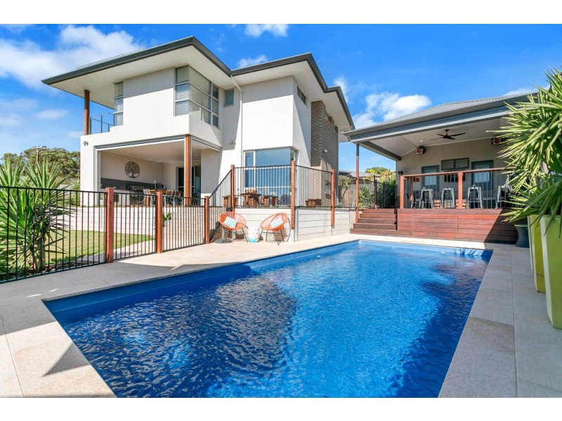 52 Angas Crescent, Marino SA 5049