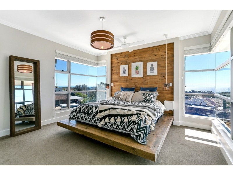 52 Angas Crescent, Marino SA 5049