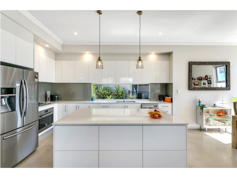 52 Angas Crescent, Marino SA 5049