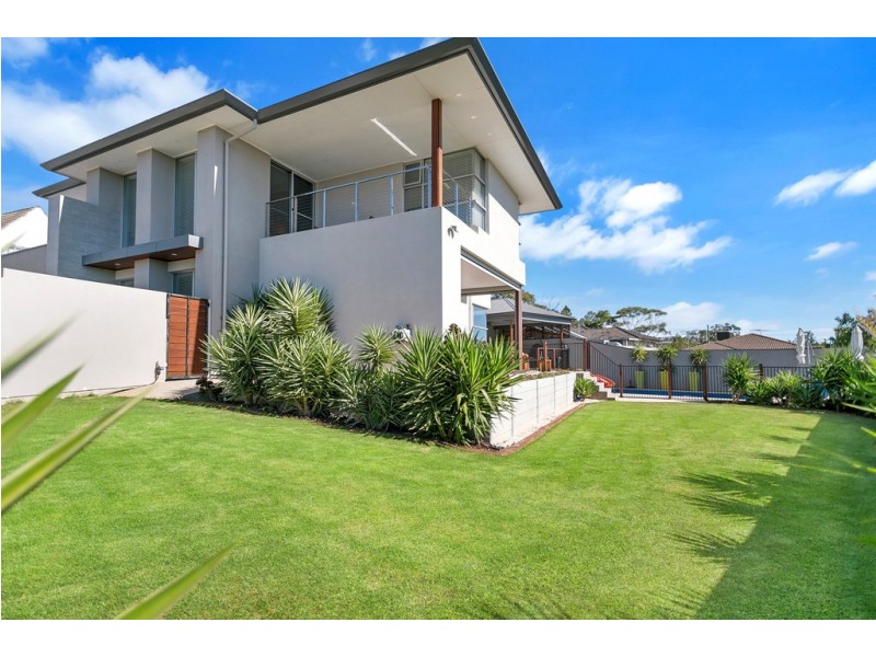 52 Angas Crescent, Marino SA 5049