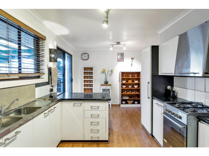 1 Tindall Crescent, Sheidow Park SA 5158