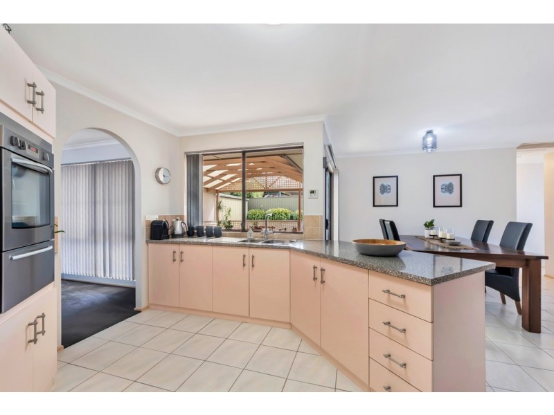 33 Whittaker Avenue, Old Reynella SA 5161