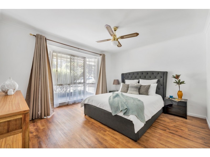 8 Pine View Close, Old Reynella SA 5161