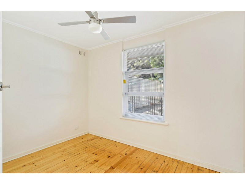 4 Vine Street, Morphett Vale SA 5162