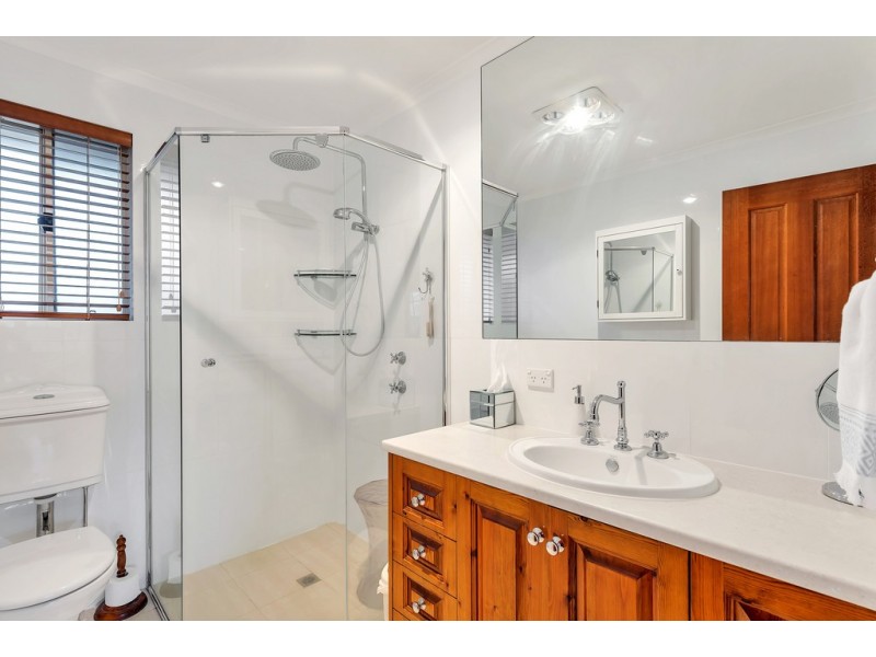 4 Leith Court, Hallett Cove SA 5158