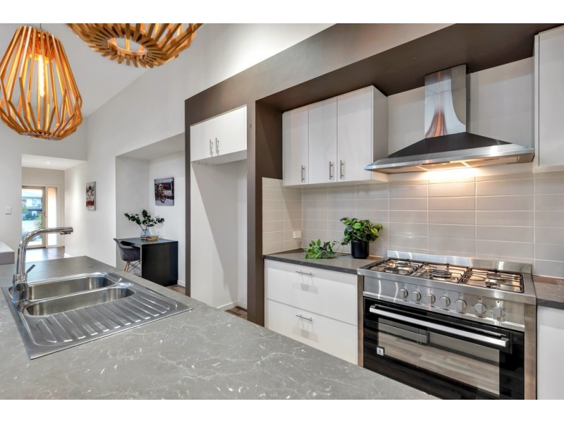 26 Admiral Parade, Seaford Meadows SA 5169