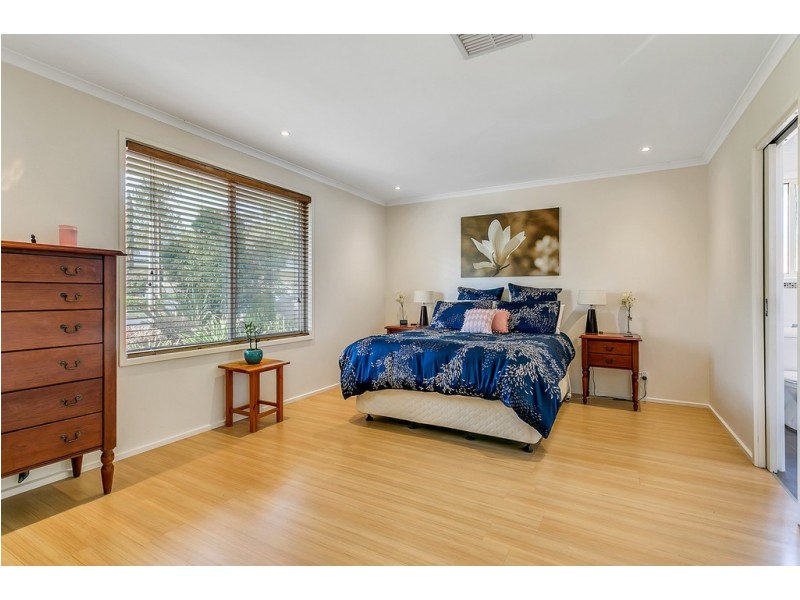 22 Caroline Street, Flagstaff Hill SA 5159