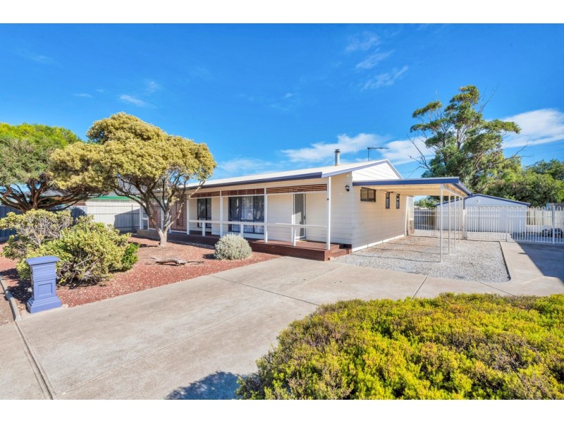 61 Gordon Street, Aldinga Beach SA 5173