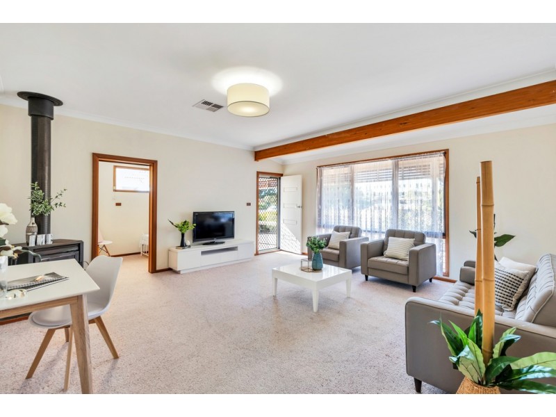 61 Gordon Street, Aldinga Beach SA 5173