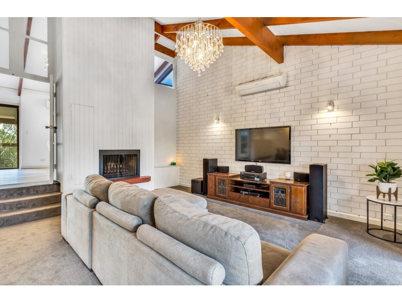 55 Glenloth Drive, Happy Valley SA 5159