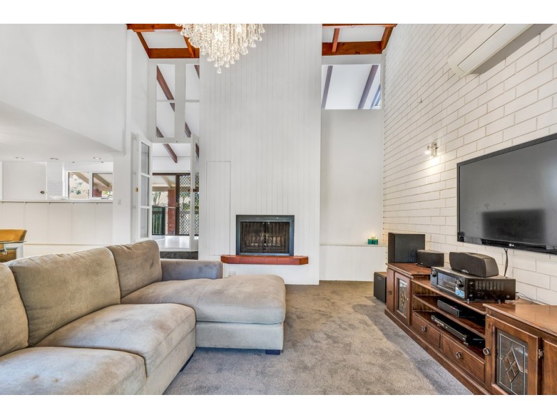 55 Glenloth Drive, Happy Valley SA 5159