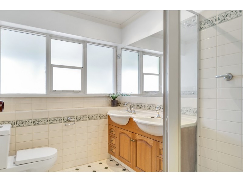 55 Glenloth Drive, Happy Valley SA 5159