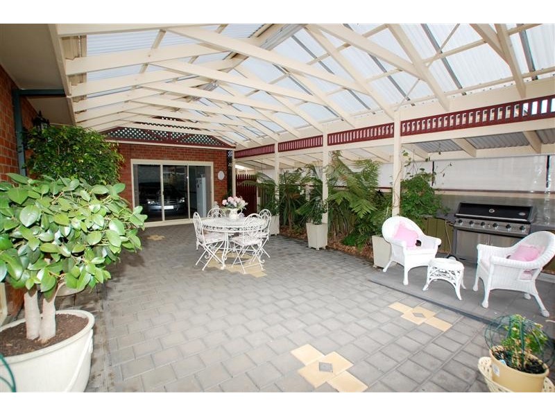 23 Brett Crescent, Hallett Cove SA 5158