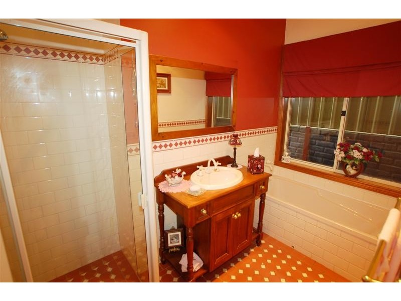 23 Brett Crescent, Hallett Cove SA 5158