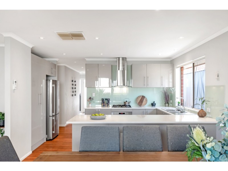 5 Gold Place, Sheidow Park SA 5158