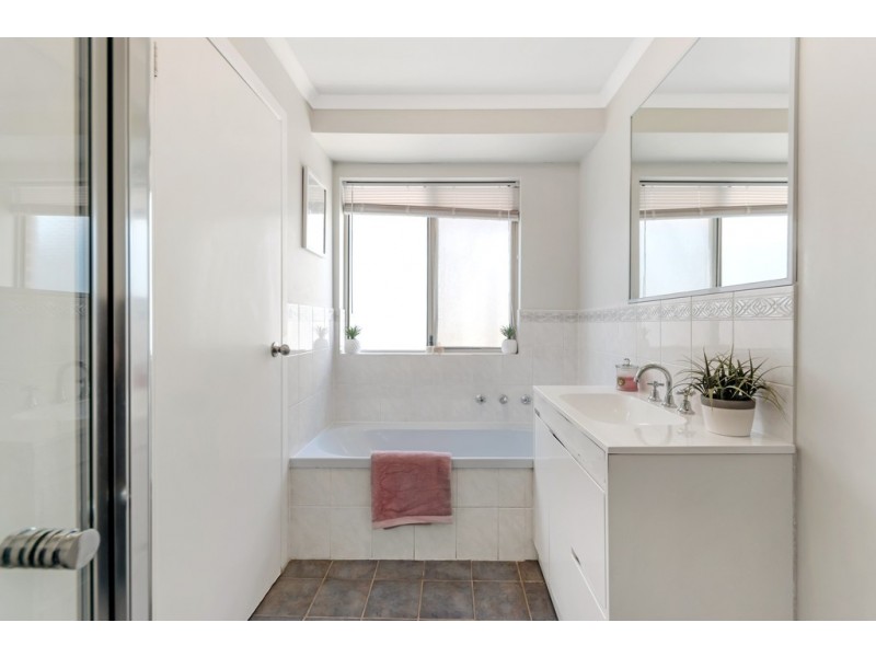 5 Gold Place, Sheidow Park SA 5158