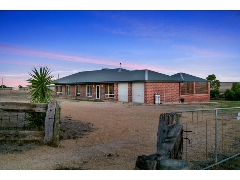 42 Lockaba Drive, Willyaroo SA 5255