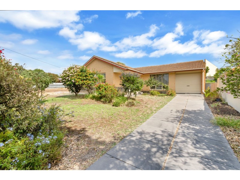 69 Booth Avenue, Morphett Vale SA 5162