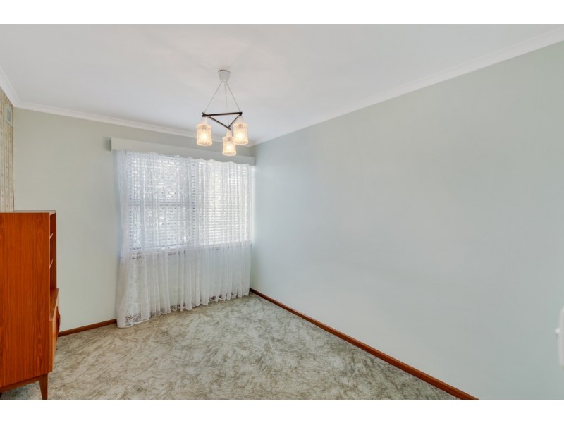 69 Booth Avenue, Morphett Vale SA 5162