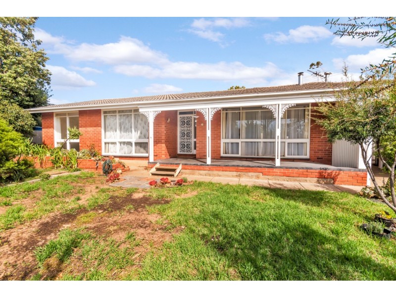18 Mallen Street, Morphett Vale SA 5162